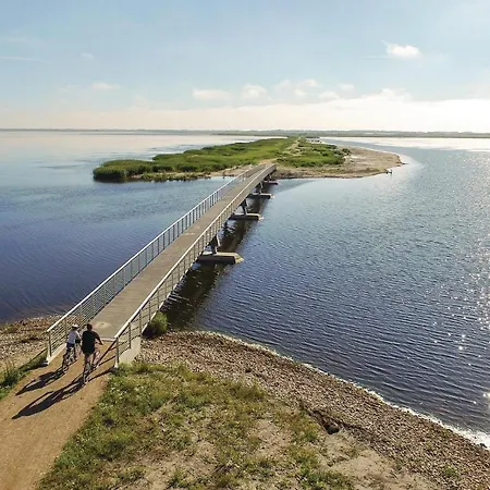 別荘 Three-bedroom In *